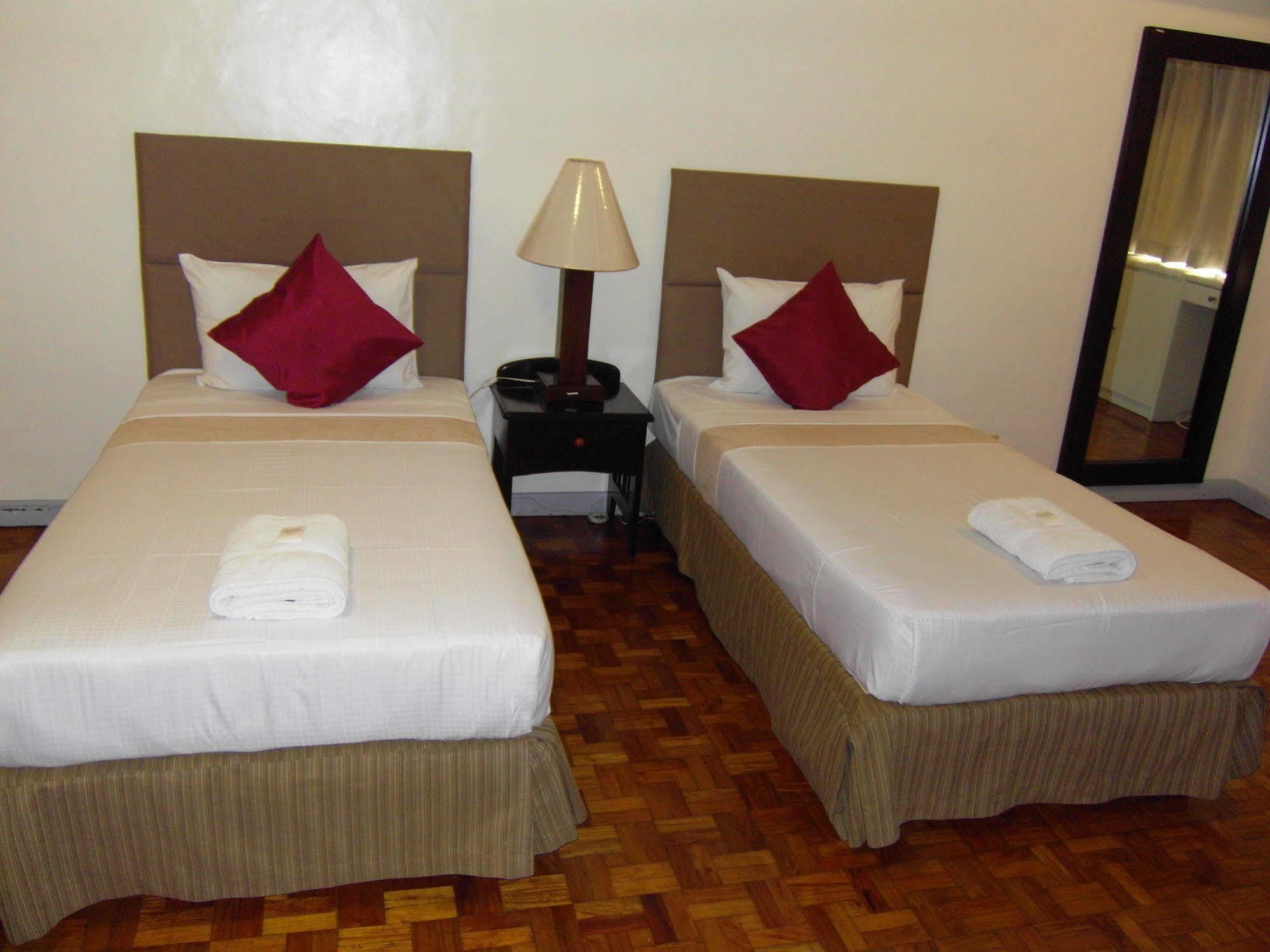 Hotel Perla Mansion Makati City Zewnętrze zdjęcie