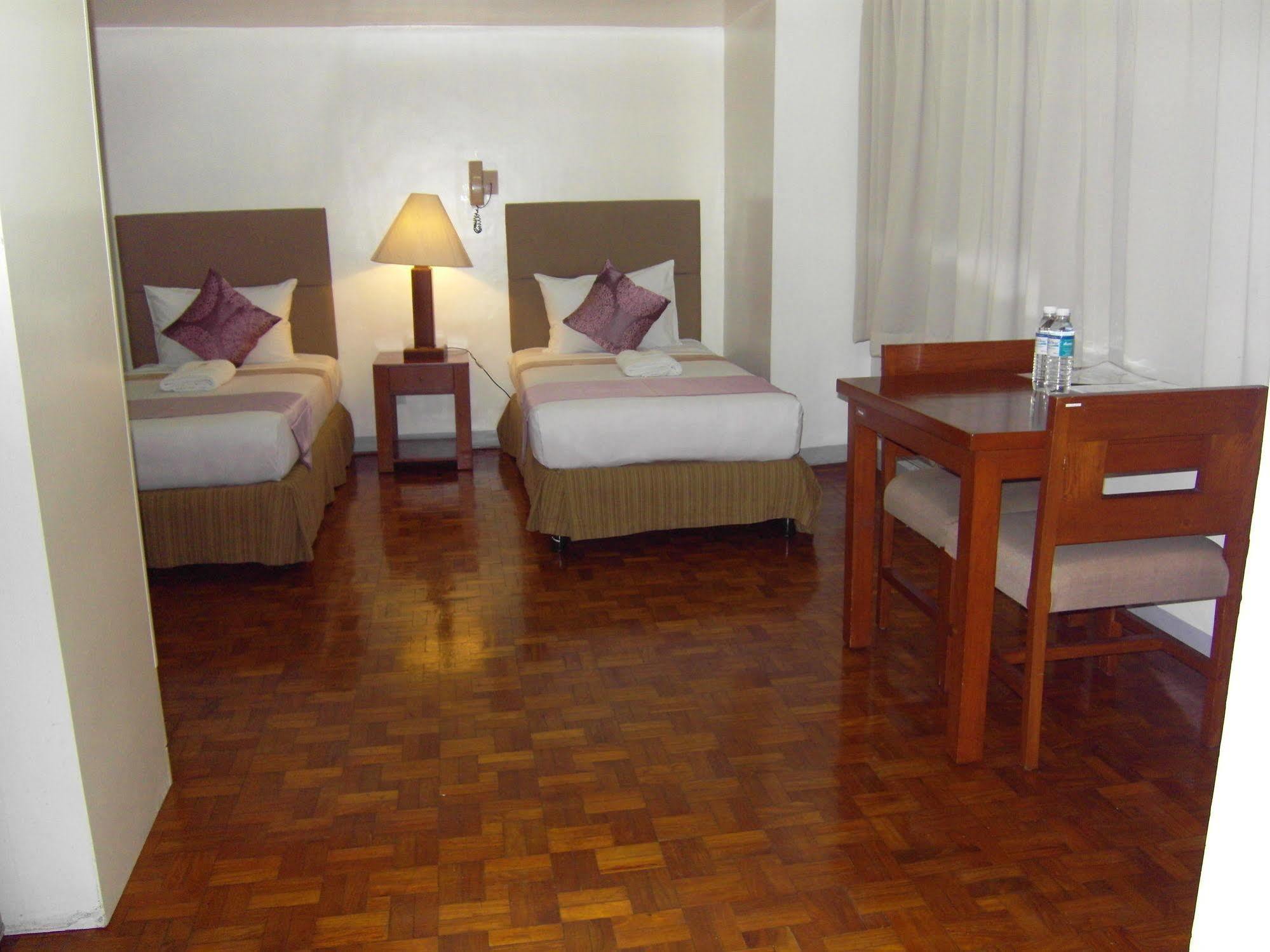 Hotel Perla Mansion Makati City Zewnętrze zdjęcie